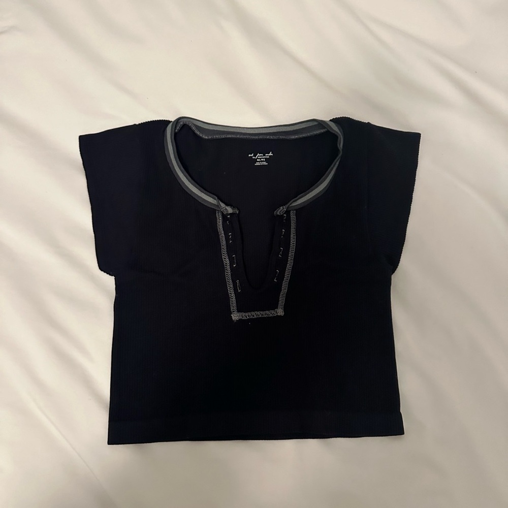 urban outfitters go for gold top